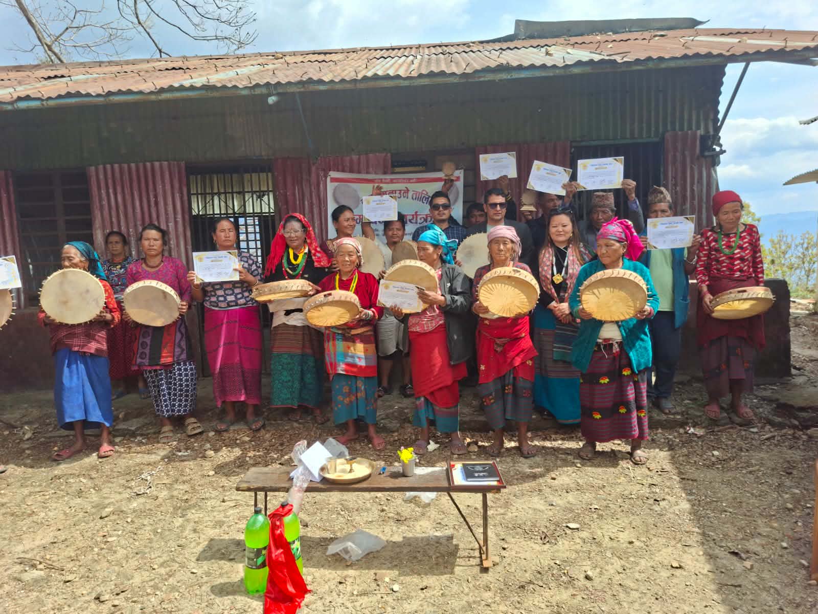 चौतारा–२ भोटे फुल्पिङ्गमा २० दिने तालिम सम्पन्न, १५ जनाको सहभागिता