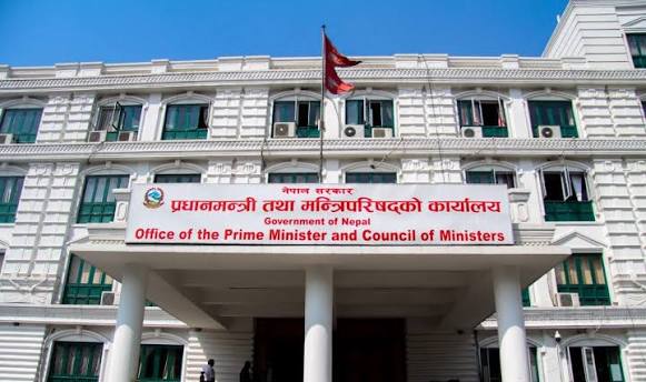 आइतबारको बिदा खारेज गर्न लागिएको होइन